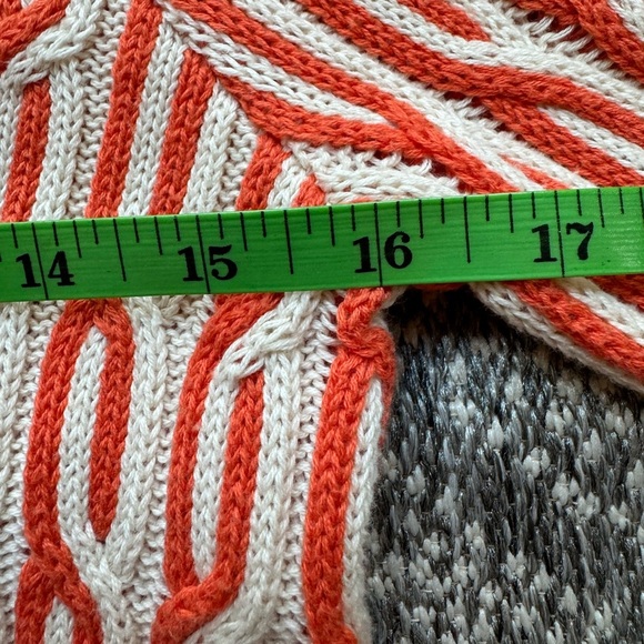 WILLOW & CLAY Orange & Ivory Knit Sweater - Medium - Picture 6 of 12
